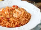 przepis Makaron orzo z pomidorami i krewetkami przyrządzony na sposób risotto