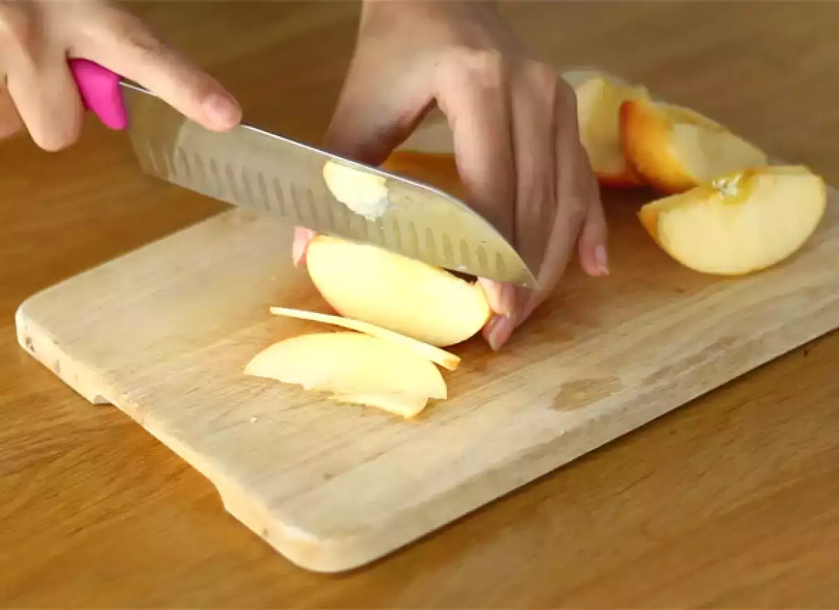 Krok 1: Cienkie plasterki i kuchenka mikrofalowa