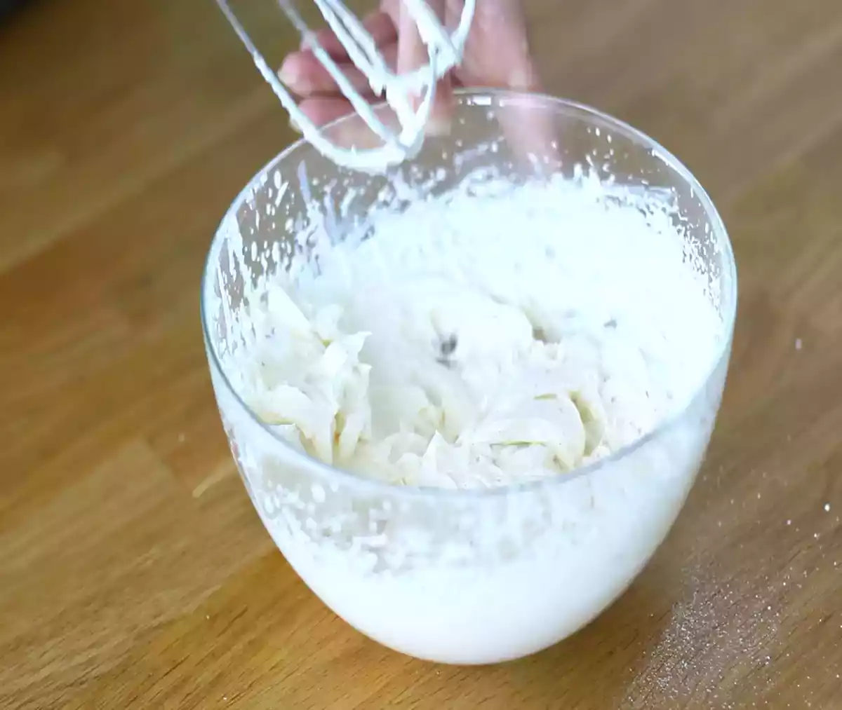 Krok 2: Przygotowanie kremu mascarpone