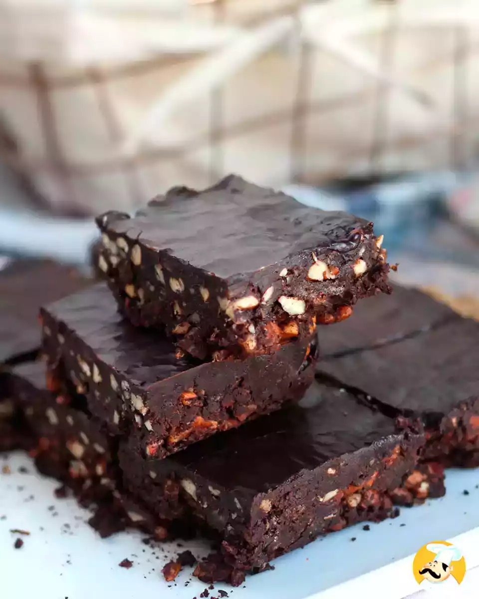 Brawnie: surowe brownie z daktylami