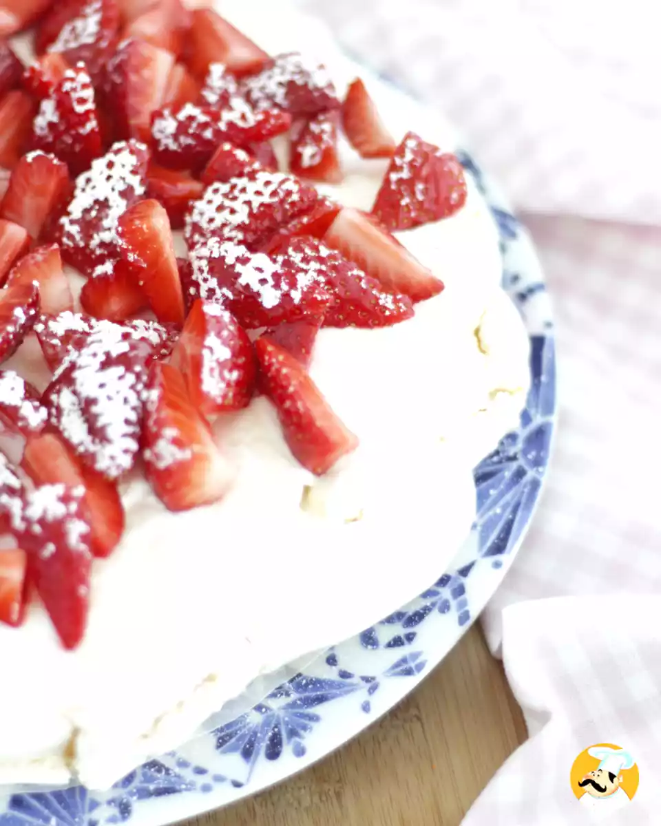 Pavlova truskawkowa
