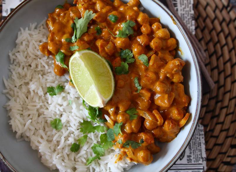 8. Curry z ciecierzycy