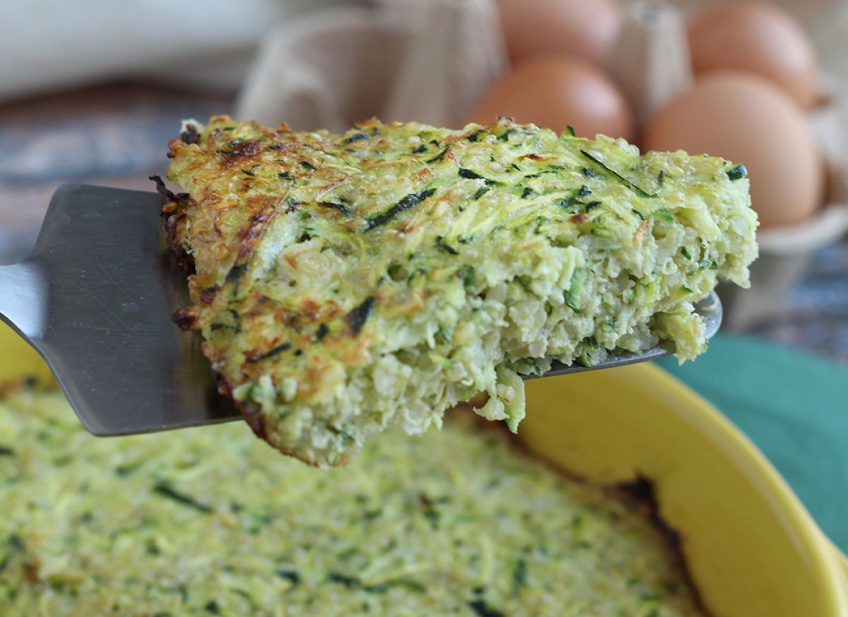6. Pieczony omlet z cukinią quinoa