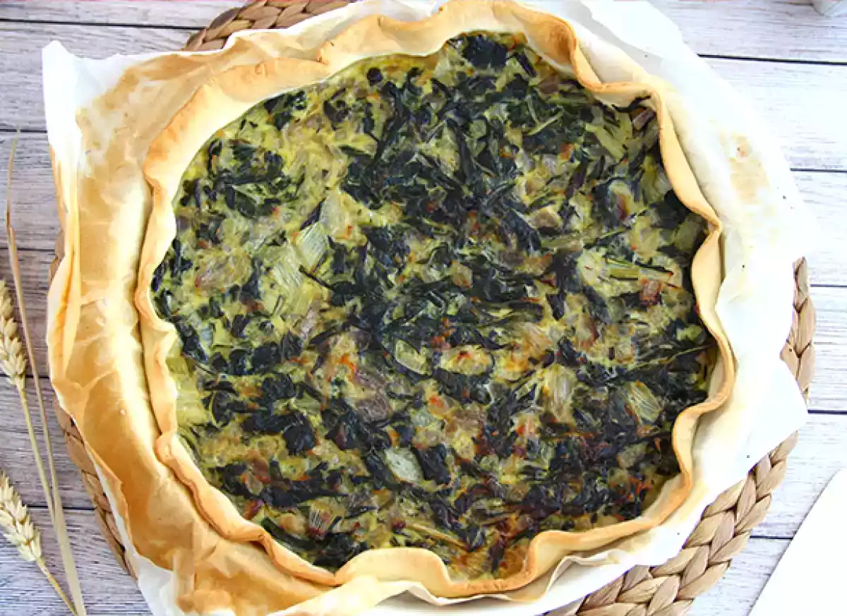 7. Pikantna tarta z boćwiną: smaczna i wegetariańska