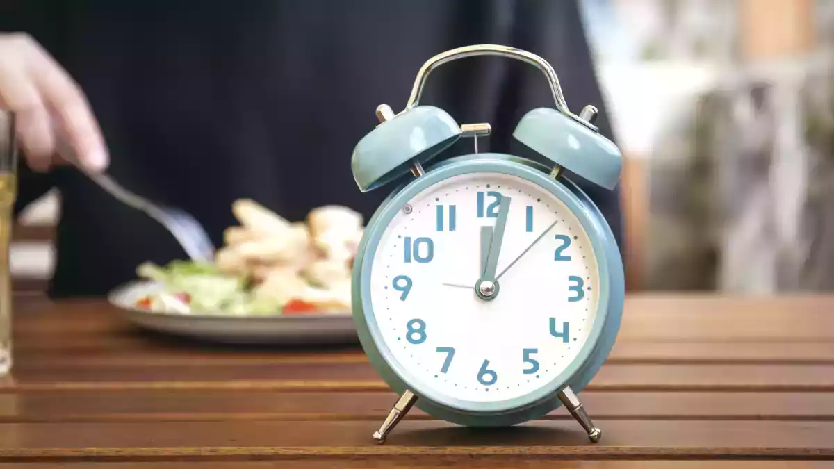 Czy zmiana czasu wpływa na naszą dietę?
