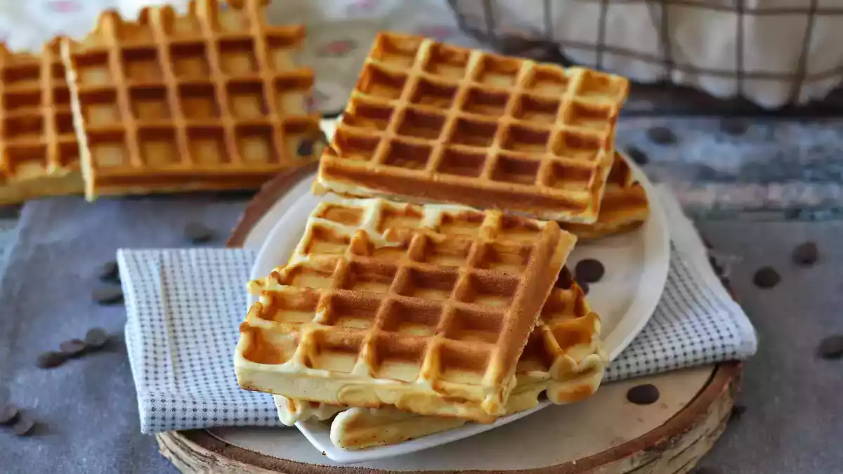 Przepis na gofry proteinowe, który sprawi, że Twoje śniadanie będzie nie do odparcia
