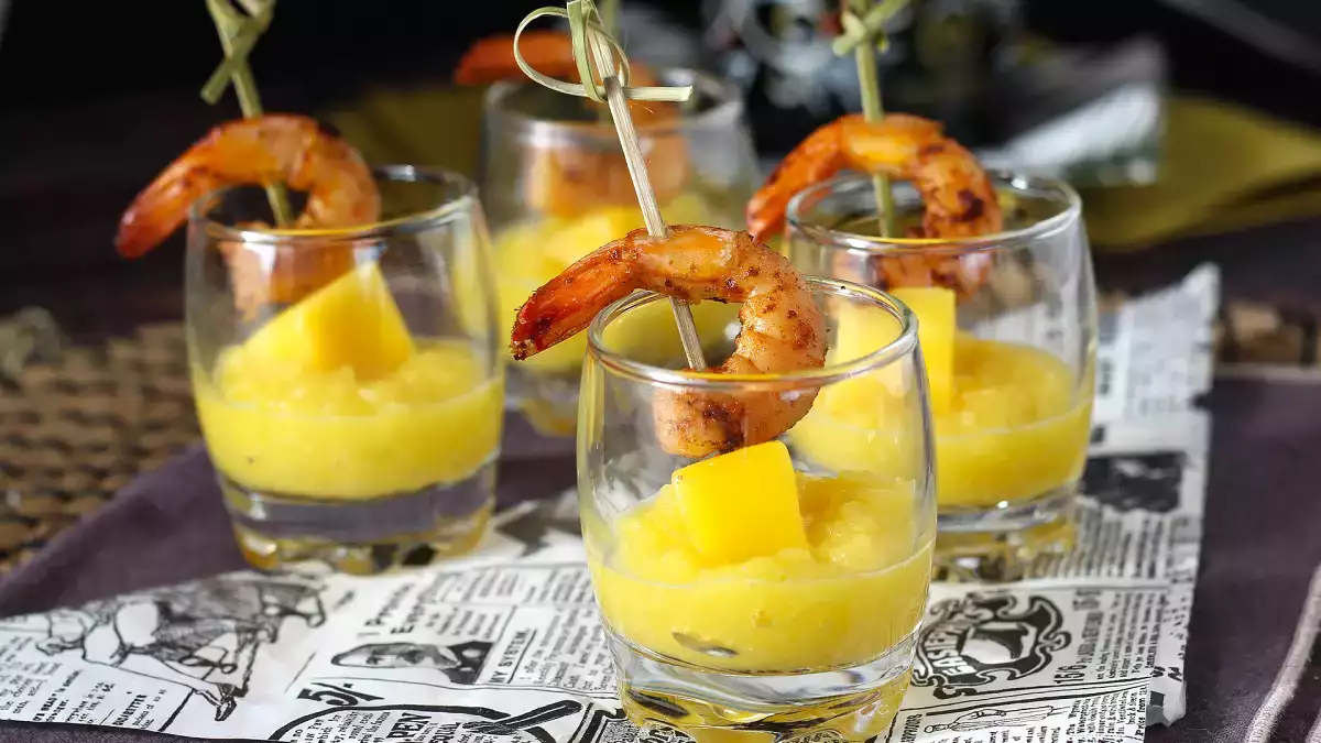 12 pomysłów na świeże owoce, które zaskoczą podczas kolacji od pierwszego tosta do ostatniej łyżeczki