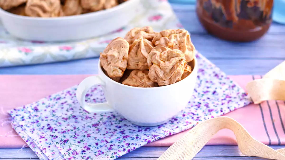 11 przepisów z czekoladą i kremem z orzechów laskowych, które smakują jak ciastka