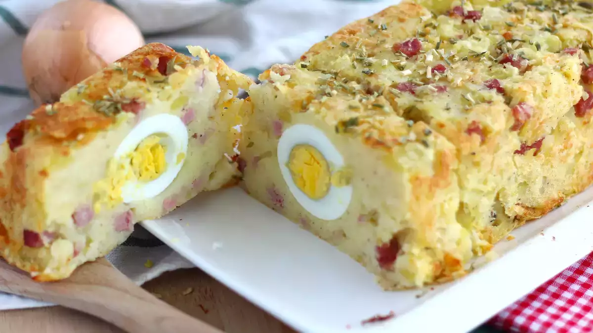 Kroisz, a w środku pojawia się jajko: 5 pikantnych przepisów, które zaskoczą Cię w Wielkanoc