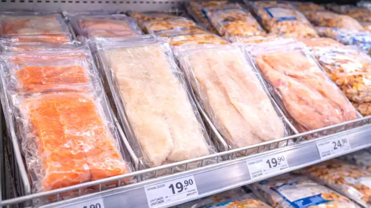 Czy mrożona ryba jest gorsza? Mit, który przez lata sprawiał, że wybierałeś źle