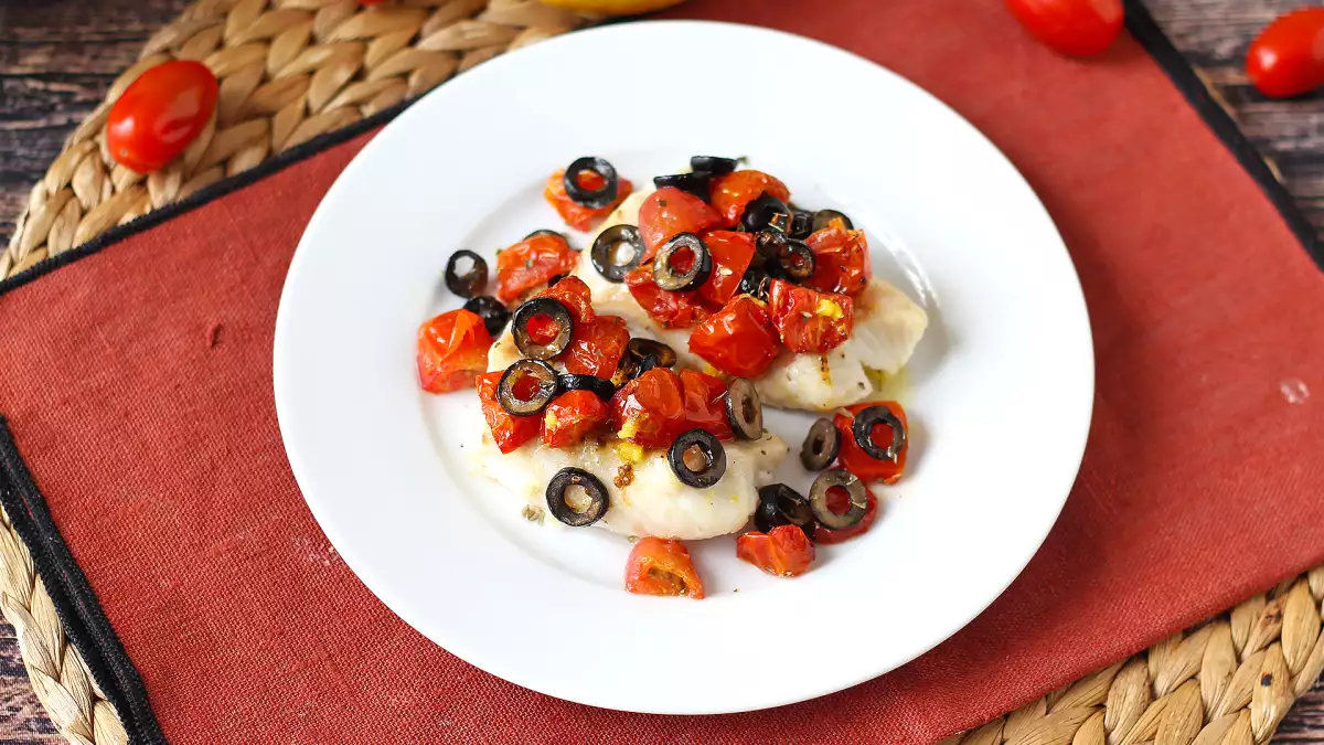 Masz w szafce oliwki? Oto jak zamienić je w 28 przepisów, którym nie można się oprzeć