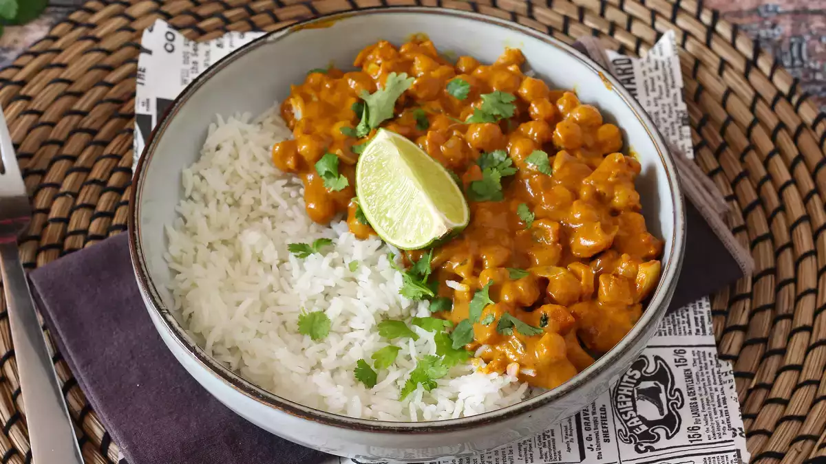 Twój tydzień jest zbyt pracowity? Te 20 przepisów na dania z puszki może bez trudu rozwiązać ten problem.