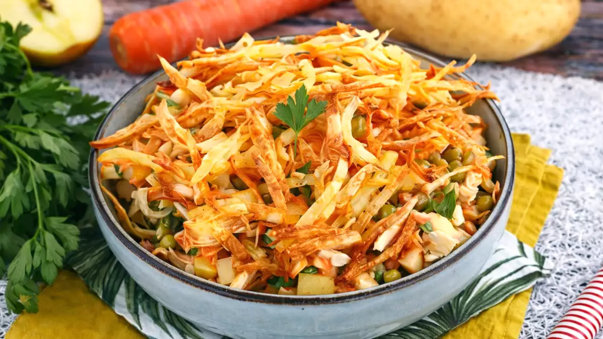 Nie tylko na lato: 10 zdrowych, szybkich i kolorowych sałatek wiosennych