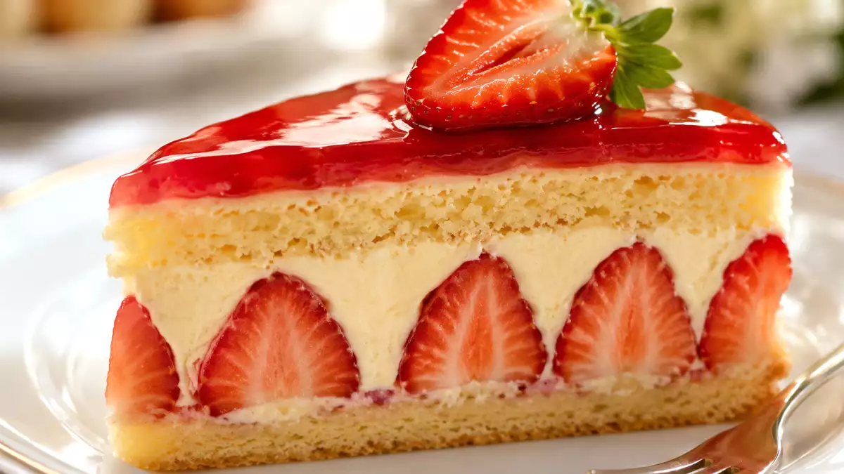 Kultowe przepisy z truskawkami: od pavlovej po fraisier - podróż po deserach świata.