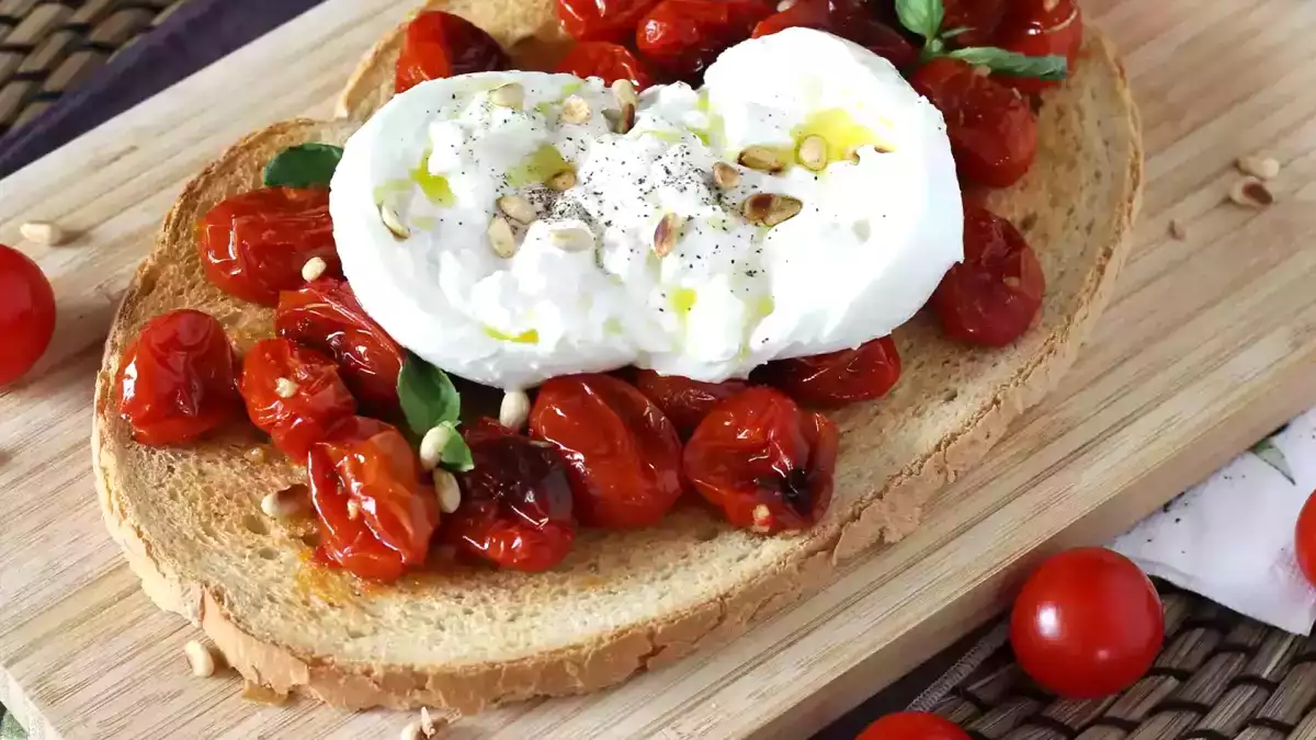 Mozzarella, burrata i stracciatella: najważniejsze różnice i proste sposoby na ulepszenie potraw
