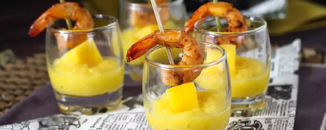 12 pomysłów na świeże owoce, które zaskoczą podczas kolacji od pierwszego tosta do ostatniej łyżeczki