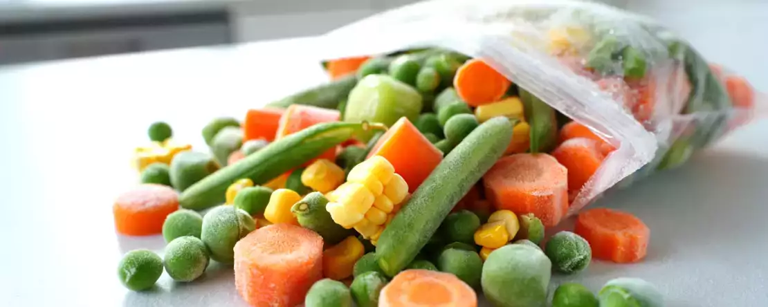 Świeże czy mrożone warzywa? Co nauka naprawdę mówi o ich wartości odżywczej