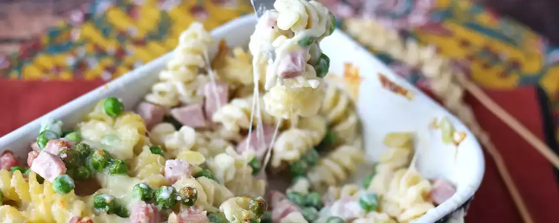 Suchy i ciężki zapiekany makaron? Prawdziwy błąd, który popełniają wszyscy (i jak osiągnąć idealną kremowość)