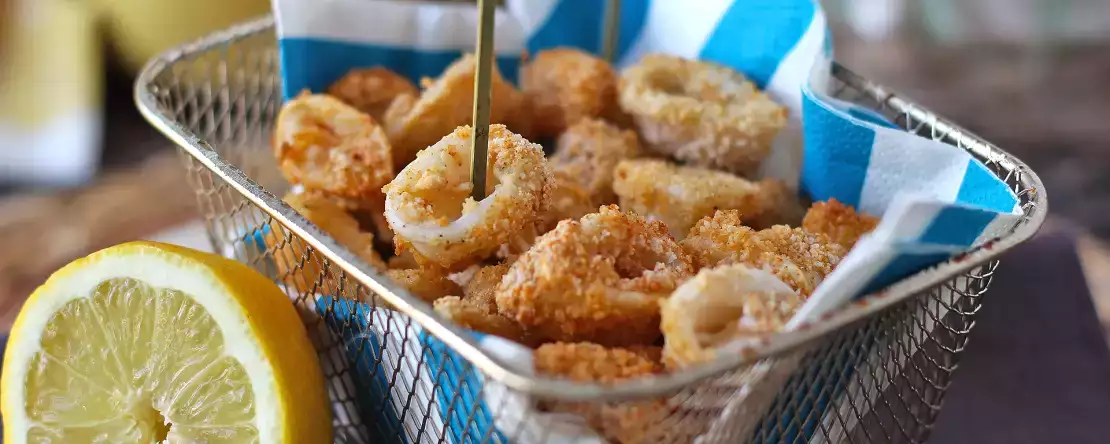 Ryba we frytkownicy powietrznej? Odkryj 7 lekkich, chrupiących i superszybkich przepisów, których możesz się nie spodziewać (ale które pokochasz od pierwszego kęsa).