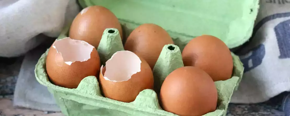 Robisz to ze skorupkami jajek i nie wyobrażasz sobie ryzyka, jakie możesz podjąć w kuchni