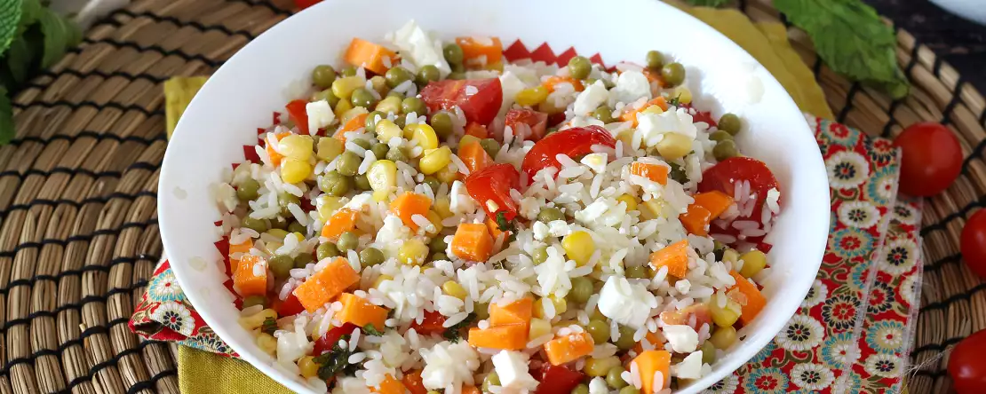 Rób sałatki z resztek: 17 przepisów na niesamowite dania z tego, co zostało w lodówce