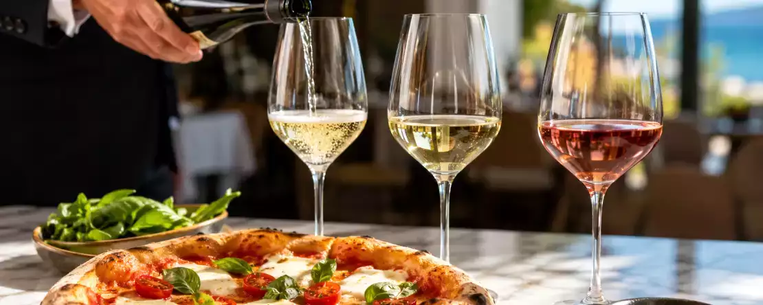 Jak dobrać odpowiednie wino do każdego rodzaju pizzy: najważniejsze porady sommelierów specjalnie dla Ciebie