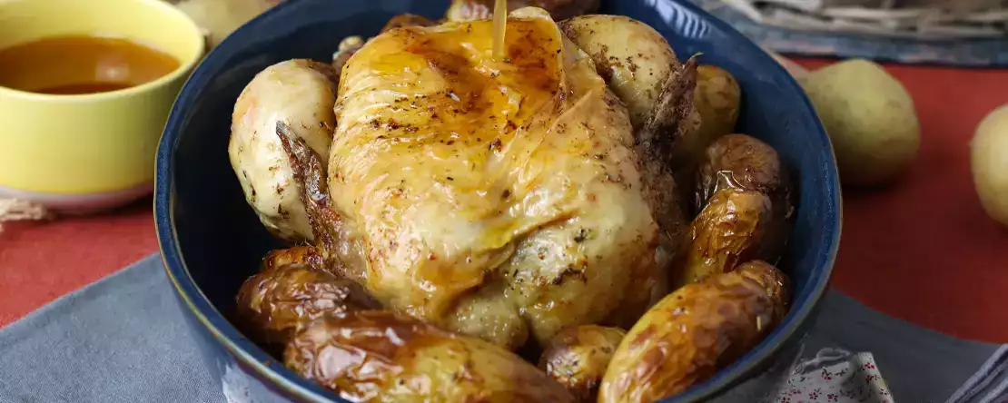 Każdy, kto ma w domu kurczaka i frytkownicę Air Fryer, powinien poznać te 7 pysznych sposobów na jego przyrządzenie