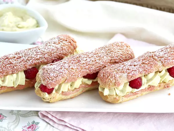 8 przepisów z pistacjami, które wyglądają jak przepisy z piekarni, ale możesz je zrobić w domu już dziś.