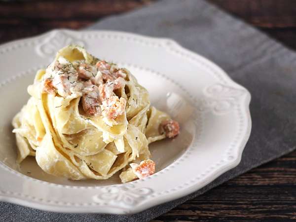 Ricotta, ser, który poprawia jedzenie za pomocą tego, co jest w lodówce. 14 przepisów i pomysłów na jej wykorzystanie