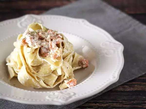 Ricotta, ser, który poprawia jedzenie za pomocą tego, co jest w lodówce. 14 przepisów i pomysłów na jej wykorzystanie