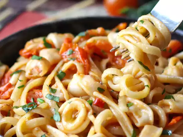 4 pierwsze dania z mrożonych ryb gotowe w kilka minut: łatwe, smaczne i sprytne przepisy, które pozwolą Ci zaoszczędzić na lunchu i kolacji