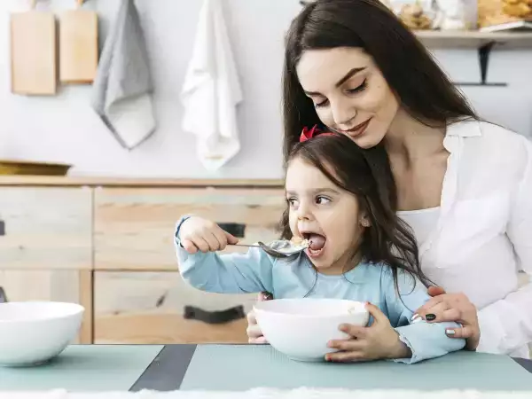 Prawda czy mit? 6 zdań matki na temat jedzenia, które nie były do końca prawdziwe