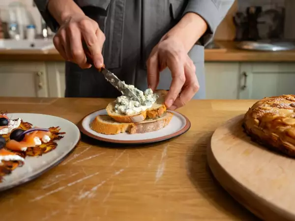 Codzienny menu, 16 maja: wyjątkowe tosty, gofry i słodka galette