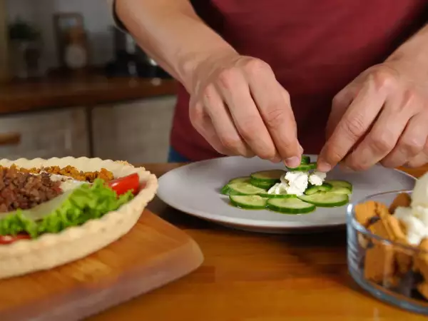 Codzienny menu, 18 czerwca: orzeźwiające sałatki, pyszne burgery i wegańskie lody