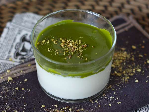 Panna cotta: włoski deser na zimno, który wygląda jak z restauracji, a przygotowuje się go przy minimalnym wysiłku