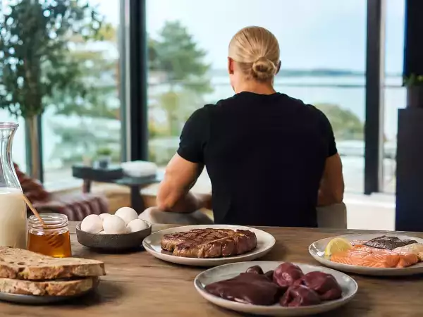 Co zawiera dieta Erlinga Haalanda o wartości 6 000 kalorii: menu, które zasila norweskiego giganta