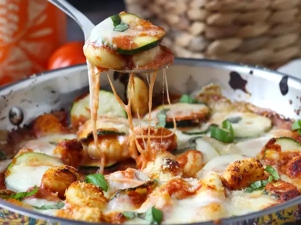 Masz paczkę gnocchi w szafce? 6 przepisów, które uratują kolację