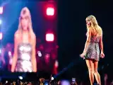 Artykuły: Taylor Swift zachowuje równowagę... i przygotowuje się do ślubu: czego możemy nauczyć się z jej życia (i czym się dzieli)