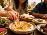 Artykuły: Mezze, libańskie tapas : małe dania i przepisy na podróż z podniebieniem