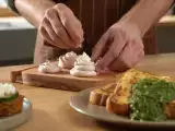 Artykuły: Codzienny menu, 26 czerwca: wytrawne babeczki, pikantne tosty i urocze bezy