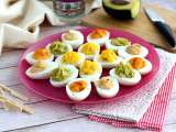 Artykuły: Jajka faszerowane, jajka mimosa i deviled eggs: czy to to samo, czy może przez całe życie myliliśmy te przepisy?