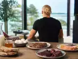 Artykuły: Co zawiera dieta Erlinga Haalanda o wartości 6 000 kalorii: menu, które zasila norweskiego giganta