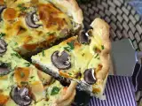 Artykuły: Quiche z dynią potimarron i grzybami: prosty, rozpływający się w ustach przepis na jesień