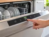 Artykuły: Czy tryb „Eco” w zmywarce naprawdę pozwala oszczędzać energię? Sprawdź, ile możesz zaoszczędzić