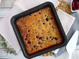 Przepis Brownie z białą czekoladą i czerwonymi owocami (blondie)