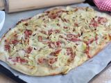 Przepis Flammekueche, alsacka tarta flambée