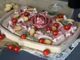 Przepis Jak zrobić półmisek wędlin? złóż go w kształt róży!
