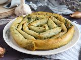 Przepis Borek, turecki placek ze szpinakiem i serem