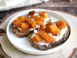 Przepis Kanapki z ricottą i dynią butternut oraz jajkiem