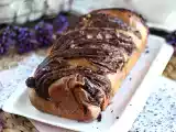 Przepis Babka brioche z czekoladą i orzechami laskowymi